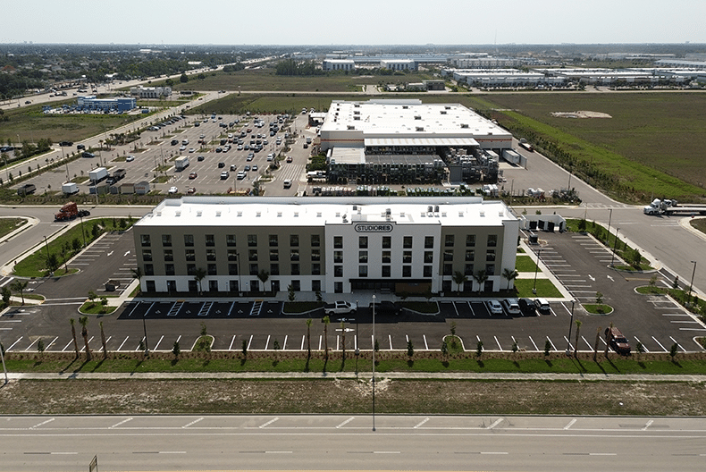 StudioRes Fort Myers hotel
